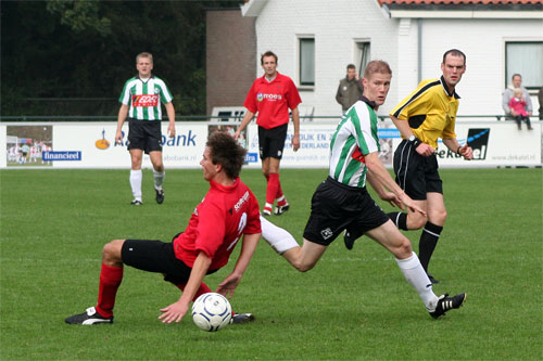 Sc. Genemuiden - Be Quick '28 (Foto Helmich Lubberts)
