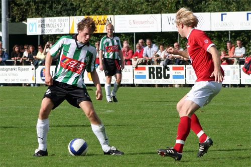 Excelsior '31 - Sc. Genemuiden (Foto Helmich Lubberts)