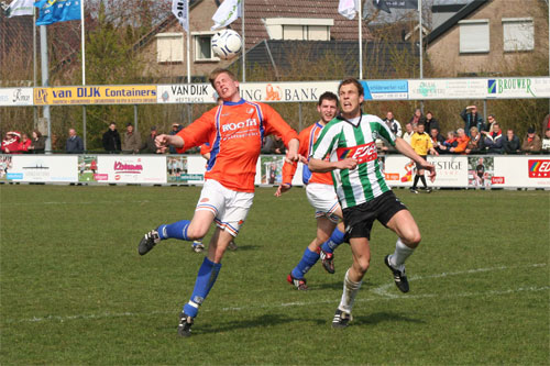 SC. Genemuiden - ONS Sneek (Foto: Helmich Lubberts).