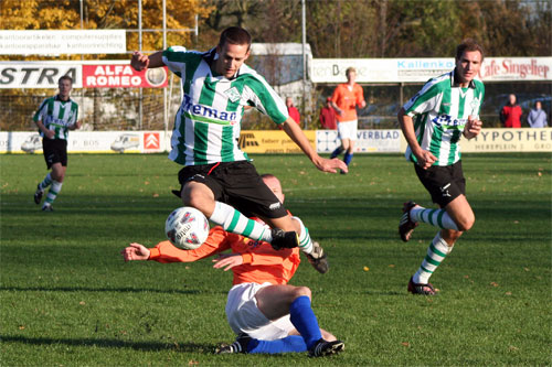 Oranje Nassau - SC. Genemuiden (Foto: Helmich Lubberts).