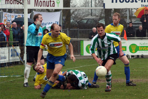 Staphorst - SC. Genemuiden (Foto Helmich Lubberts).