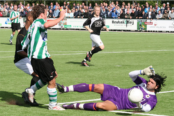 Sc. Genemuiden - VV Katwijk (Foto Helmich Lubberts).