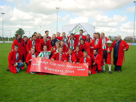 De trotse bekerwinnaars van Sc. Genemuiden