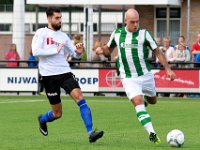 013 SVZW Genemuiden  26-09-2015: Voetbal: SVZW v SC Genemuiden: Wierden/Deniz Sahbaz (l) of SVZW, Mike vd Kooy (r) of Genemuiden/Hoofdklasse C