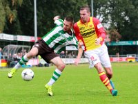 008 CSV Apeldoorn Genemuiden  17-10-2015: Voetbal: CSV Apeldoorn v SC Genemuiden: Apeldoorn/Tjeerd Korf (l) of Genemuiden, Jeremy Jonker (r) of CSV Apeldoorn/Hoofdklasse C