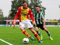 009 CSV Apeldoorn Genemuiden  17-10-2015: Voetbal: CSV Apeldoorn v SC Genemuiden: Apeldoorn/ Jeremy Jonker (l) of CSV Apeldoorn, Tjeerd Korf (r) of Genemuiden/Hoofdklasse C