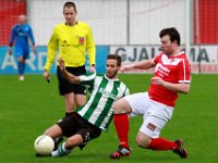 003 Harkemase Boys Genemuiden  07-11-2015: Voetbal: Harkemase Boys v SC Genemuiden: Harkema/Anne van der Kolk (l) of Genemuiden, Robin Huisman de Jong (r) of Harkema/Hoofdklasse C