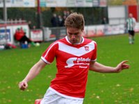 023 Harkemase Boys Genemuiden  07-11-2015: Voetbal: Harkemase Boys v SC Genemuiden: Harkema/Joram Smits of Harkema/Hoofdklasse C
