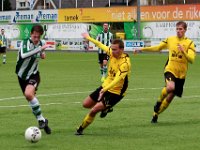 004 Genemuiden VEV'67  21-11-2015: Voetbal: SC Genemuiden v VEV 67: Genemuiden/Job van Dalfsen (l) of Genemuiden, Joachim Wiegman (m), Wessel van der Galien (r) of VEV'67/Beker District Noord