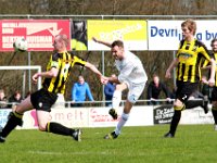 008 2016 DOS37 Genemuiden  09-04-2016: Voetbal: DOS 37 v SC Genemuiden: Vriezenveen/Dennis Boshoeve (l) of DOS '37, Jacco Riemens (m) of Genemuiden, Douwe Koebrugge (r) of DOS '37/Hoofdklasse C zaterdagamateurvoetbal.