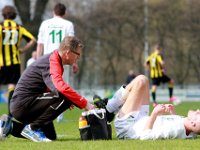 019 2016 DOS37 Genemuiden  09-04-2016: Voetbal: DOS 37 v SC Genemuiden: Vriezenveen/Martijn Jansen of Genemuiden/Hoofdklasse C zaterdagamateurvoetbal.