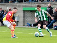 017 2016 Genemuiden CSV Apeldoorn  16-04-2016: Voetbal: SC Genemuiden v CSV Apeldoorn: Genemuiden/Joost Krijns (l) of Apeldoorn, Frank Kuurman (r) of Genemuiden/Hoofdklasse C zaterdagamateurvoetbal