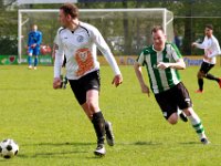 022 2016 Drachtster Boys Genemuiden  30-04-2016: Voetbal: Drachtster Boys v Genemuiden: Drachten / Kevin Bakels (l) of Drachtster Boys, Siebren Visscher (r) of Genemuiden / Hoofdklasse C zaterdag amateurvoetbal