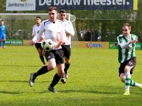 024 2016 Drachtster Boys Genemuiden  30-04-2016: Voetbal: Drachtster Boys v Genemuiden: Drachten / kevin Bakels (l) of Drachtster Boys, Gieljan Tissingh (r) of Genemuiden / Hoofdklasse C zaterdag amateurvoetbal