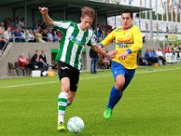 004 2016 Genemuiden ASVDronten  17-09-2016: Voetbal: SC Genemuiden v ASV Dronten: Genemuiden / Job van Dalfsen (l) of Genemuiden, Maurizio Sleurink (r) of ASV Dronten / Hoofdklasse B zaterdagamateurvoetbal /