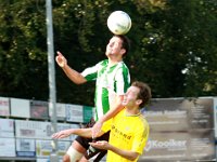 006 2016 Staphorst Genemuiden  24-09-2016: Voetbal: Staphorst v SC Genemuiden: Staphorst / Danny Menting (l) of Genemuiden, Roelof de Jong (r) of Staphorst / Zaterdagamatuervoetbal hoofdklasse B / : SC Genemuiden, VV Staphorst, Danny Menting, Roelof de Jong
