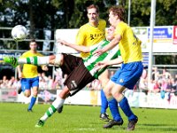 011 2016 Staphorst Genemuiden  24-09-2016: Voetbal: Staphorst v SC Genemuiden: Staphorst / Ewald Koster (l) of Staphorst, Danny Menting (m) of Genemuiden, Roelof de Jong (r) of Staphorst / Zaterdagamatuervoetbal hoofdklasse B / : SC Genemuiden, VV Staphorst, Ewald Koster, Danny Menting, Roelof de Jong
