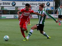 030 2016 Genemuiden Barneveld  05-11-2016: Voetbal: SC Genemuiden v SDVB: Genemuiden / Onur Tekay (l) of SDV Barneveld, Job van Dalfsen (r) of Genemuiden / : SC Genemuiden, SDVB, SDV Barneveld, Onur Tekay, Job van Dalfsen