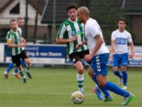 011 2017 Barneveld Genemuiden  11-03-2017: Voetbal: SDV Barneveld v SC Genemuiden: Barneveld/Danny Menting (l) of Genemuiden, Reza Ngarigota (r) of Barneveld/ : SC Genemuiden, SDV Barneveld, Hoofdklasse B, Zaterdagamateurvoetbal, Danny Menting, Reza Ngarigota