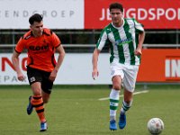 018 2017 Sparta Nijkerk Genemuiden  08-04-2017: Voetbal: Sparta Nijkerk v SC Genemuiden: Nijkerk/Fabian Bouwman (l) of Nijkerk, Danny Menting (r) of Genemuiden/ : SC genemuiden, Sparta Nijkerk, Zaterdagamateurvoetbal, Hoofdklasse B, Fabian Bouwman, Danny Menting