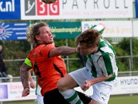 026 2017 Sparta Nijkerk Genemuiden  08-04-2017: Voetbal: Sparta Nijkerk v SC Genemuiden: Nijkerk/Dennis van der Wal (l) of Nijkerk. Job van Dalfsen 9r) of Genemuiden/ : SC genemuiden, Sparta Nijkerk, Zaterdagamateurvoetbal, Hoofdklasse B, Dennis van der Wal, Job van Dalfsen