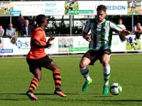 032 2017 Genemuiden Sparta Nijkerk  23-09-2017: Voetbal: SC Genemuiden v Sparta Nijkerk: Genemuiden/Jean-Willy Mapinga (l) of Nijkerk, Dirk Muis (r) of Genemuiden/ : SC genemuiden, Sparta Nijkerk, Hoofdklasse B, Zaterdagamateurvoetbal, Jean-Willy Mapinga, Dirk Muis