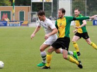 006 2017 Huizen Genemuiden  30-09-2017: Voetbal: Huizen SC Genemuiden: Huizen/Dirk Muis (l) of Genemuiden, Desmond Mensen (r) of Huizen/ : SC Genemuiden, sv Huizen, zaterdagamateurvoetbal, Hoofdklasse B, Dirk Muis, Desmond Mensen