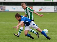 002 2017 Genemuiden Putten  07-10-2017: Voetbal: SC Genemuiden v SDCP: Genemuiden/Jurian van den Brink (l) of Putten, Robert Boes (r) of Genemuiden/ : SC Genemuiden, SDC Putten, Hoofdklasse B, Zaterdagamateurvoetbal, Jurian van den Brink, Robert Boes