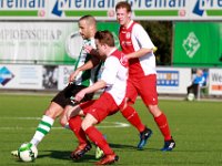 010 17 18 Genemuiden HZVV  21-10-2017: Voetbal: SC Genemuiden v HZVV: Genemuiden/Omar Kavak (l) of Genemuiden, Jan Hup (m), Alex Zomer (r) of HZVV/ : SC Genemuiden, HZVV, Hoogeveen, Zaterdagamateurvoetbal, Hoofdklasse B, Omar Kavak, Jan Hup, Alex Zomer