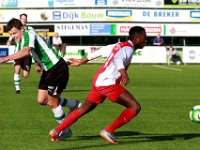 011 17 18 Genemuiden HZVV  21-10-2017: Voetbal: SC Genemuiden v HZVV: Genemuiden/Frank Kuurman (l) of Genemuiden, Paul Bangura (r) of HZVV/ : SC Genemuiden, HZVV, Hoogeveen, Zaterdagamateurvoetbal, Hoofdklasse B, Frank Kuurman, Paul Bangura