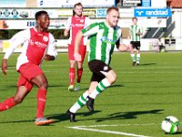 014 17 18 Genemuiden HZVV  21-10-2017: Voetbal: SC Genemuiden v HZVV: Genemuiden/ Paul Bangura (l) of HZVV, Sijmon Eenkhoorn (r) of Genemuiden/ : SC Genemuiden, HZVV, Hoogeveen, Zaterdagamateurvoetbal, Hoofdklasse B, Paul Bangura, Sijmon Eenkhoorn