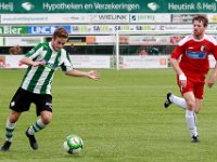 013 17 18 Genemuiden Berkum  04-11-2017: Voetbal: SC Genemuiden v Berkum: Genemuiden/Frank Jansen (l) of Genemuiden, Jorben Nieuwenhuis (r) of Berkum/ : SC Genemuiden, vv Berkum, Hoofdklasse B, Zaterdagamateurvoetbal, Frank Jansen, Jorben Nieuwenhuis
