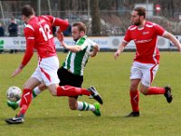 HL20180324003  24-03-2018: Voetbal: AZSV v SC Genemuiden: Aalten/Sijmon Eenkhoorn (l) of genemuiden, Max Jansen (r) of AZSV/ : SC Genemuiden, AZSV, Zaterdagamateurvoetbal, Hoofdklasse B, Sijmon Eenkhoorn, Max Jansen