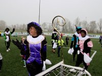 HL202112040021  Sinterklaas & pieten bezoeken Sportclub Genemuiden. : Sinterklaas, Pieten, SC Genemuiden