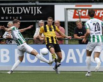 HL20250816004 ERMELO, NETHERLANDS - AUGUST 16, 2025: Rutger Etten (l) of Genemuiden, Sander van Looy (r) of DVS. Competition match between DVS´33 vs SC Genemuiden at...
