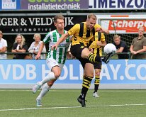 HL20250816005 ERMELO, NETHERLANDS - AUGUST 16, 2025: Rens van Benthem (l) of Genemuiden, Tim van de Berg (r) of DVS. Competition match between DVS´33 vs SC Genemuiden at...