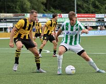HL20250816019 ERMELO, NETHERLANDS - AUGUST 16, 2025: Nicky van Hilten (l) of DVS, Rens van Benthem (r) of Genemuiden. Competition match between DVS´33 vs SC Genemuiden at...