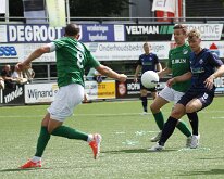 HL20250830001 BUNSCHOTEN, NETHERLANDS - AUGUST 30, 2025:Jesper van Dalen (l) of Eemdijk, Rutger Etten (r) of Genemuiden. Competition match between vv Eemdijk vs SC Genemuiden...