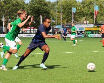HL20250830017 BUNSCHOTEN, NETHERLANDS - AUGUST 30, 2025: Justin van Groen (l) of Eemdijk, Maron Voorhuis (r) of Genemuiden. Competition match between vv Eemdijk vs SC...