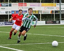 HL20251004002 RIJSSEN, NETHERLANDS - OKTOBER 10: Stijn Beverdam (l) of Excelsior, Jasper Tuinman (r) of Genemuiden. Competition match between Excelsior '31 vs SC Genemuiden...