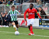 HL20251004007 RIJSSEN, NETHERLANDS - OKTOBER 10: Hadde Pleijsier (l) of Genemuiden, Coplan Soumaoro (r) of Excelsior. Competition match between Excelsior '31 vs SC Genemuiden...