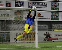 HL20251020014 Oud-spelers Sportclub Genemuiden nemen afscheid tijdens Biestemerkeumpien.