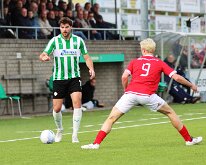 HL20251025012 GENEMUIDEN, NETHERLANDS - OKTOBER 25: Berwout Beimers (l) of Genemuiden. Competition match between SC Genemuiden vs Harkemase Boys at Sports complex “the...