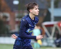 HL20251206014 VEENENDAAL, NETHERLANDS - DECEMBER 6, 2025: Jasper Tuinman of Genemuiden. Competition match between DOVO vs SC Genemuiden at Sports complex “Panhuis” on...