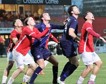 HL20251206016 VEENENDAAL, NETHERLANDS - DECEMBER 6, 2025: Competition match between DOVO vs SC Genemuiden at Sports complex “Panhuis” on december 6, 2025 in Veenendaal,...