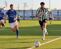 HL20251213009 GENEMUIDEN, NETHERLANDS - DECEMBER 13, 2025: Bjorn Klaassens (l) of Hoogeveen, Berwout Beimers (r) of Genemuiden. Competition match between SC Genemuiden vs...