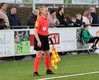 HL20251213017 GENEMUIDEN, NETHERLANDS - DECEMBER 13, 2025: Ass. Ref. Martina Boer. Competition match between SC Genemuiden vs v.v. Hoogeveen at Sports complex “the Wetering”...