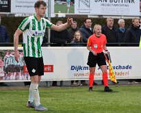 HL20251213019 GENEMUIDEN, NETHERLANDS - DECEMBER 13, 2025: Rens van Benthem (l) of Genemuiden, Ass. Ref. Martina Boer. Competition match between SC Genemuiden vs v.v....