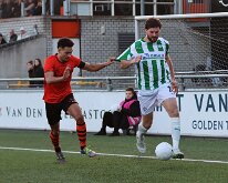 HL20260117016 NIJKERK, NETHERLANDS - JANUARY 17, 2026: Raymond Huizing (l) of Nijkerk, Berwout Beimers (r) of Genemuiden. Competition match between Sparta Nijkerk vs SC...