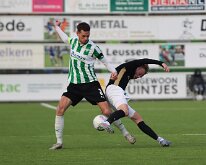 HL20260124015 GENEMUIDEN, NETHERLANDS - JANUARY 2026: Jens Jurn Streutker (l) of Genemuiden, Sven Deen (r) of Eemdijk. Competition match between SC Genemuiden vs v.v. Eemdijk...